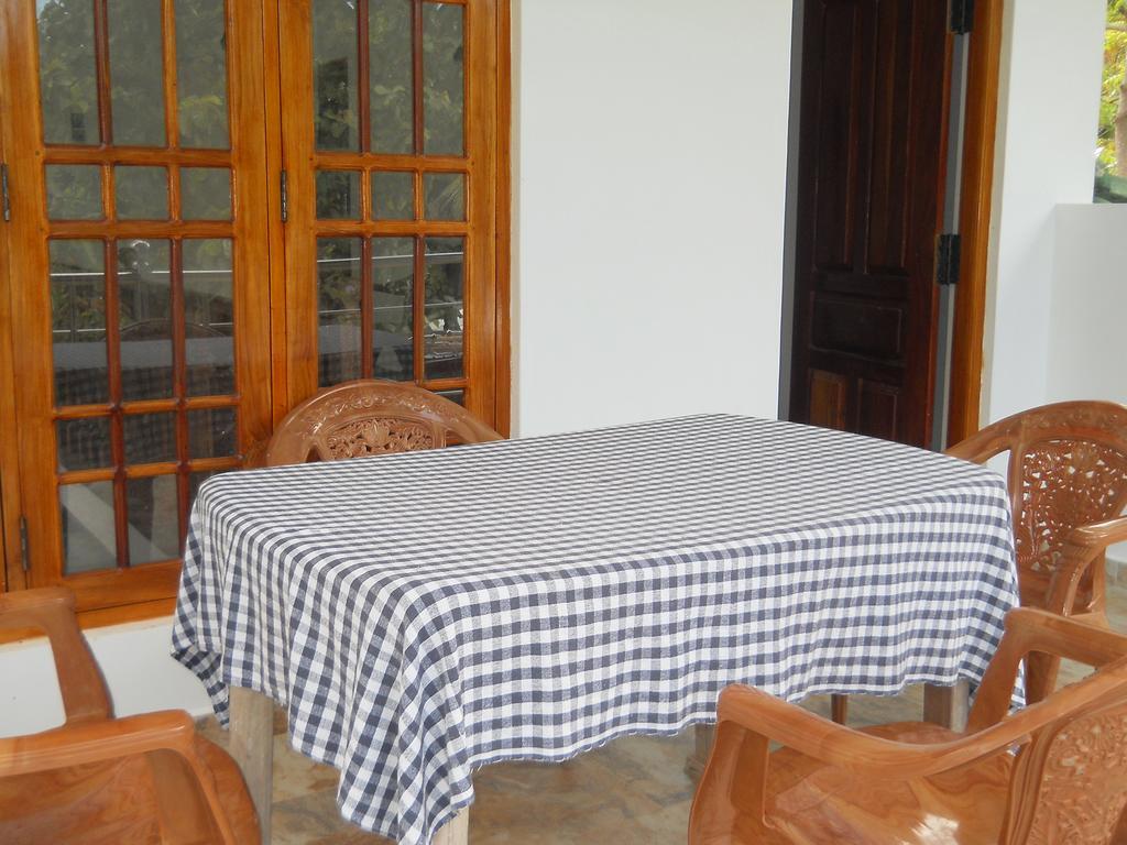 Sunset Tourist Home Polonnaruwa Exterior photo